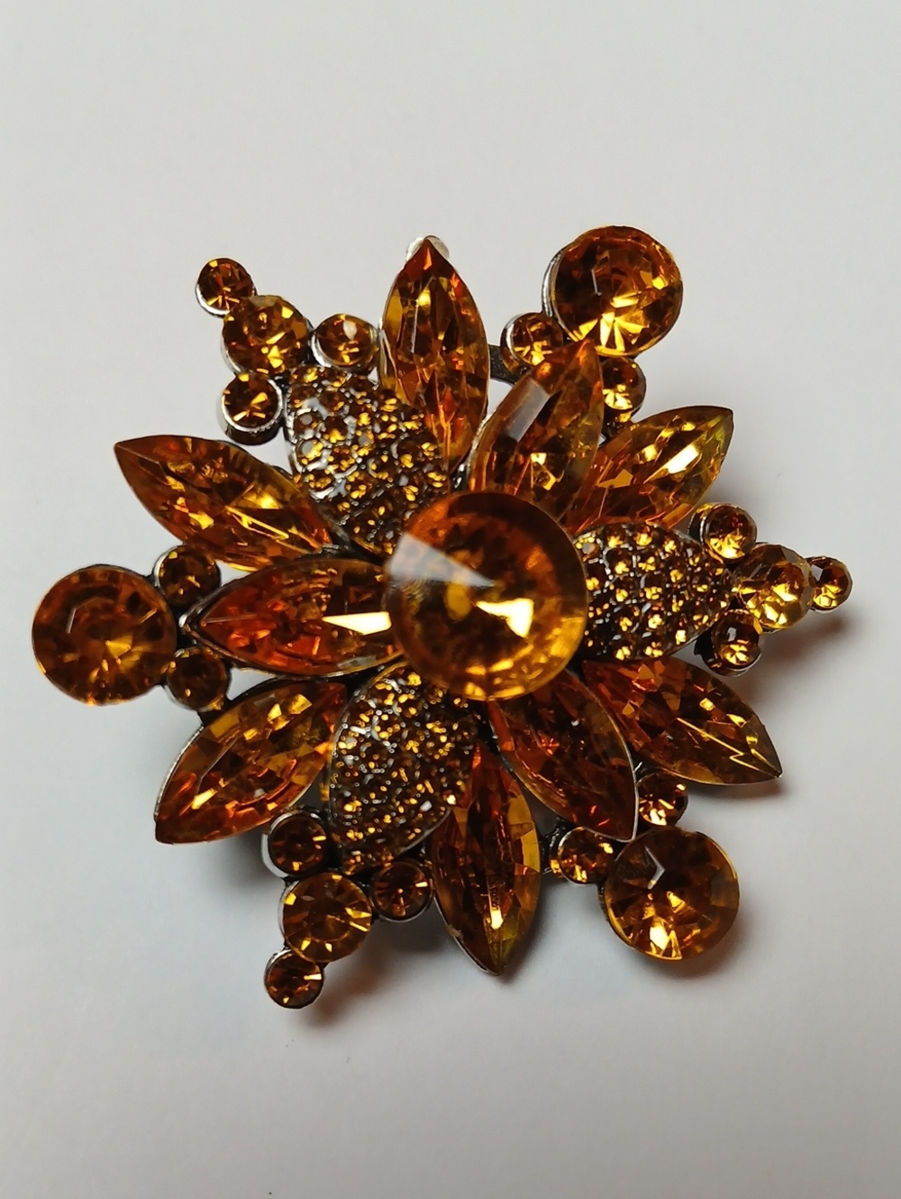 Hand-Crafted Sparkling Amber Crystal Flower Brooch - Women Jewelry